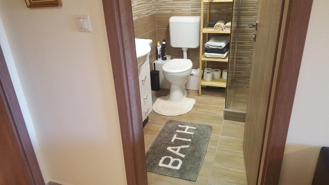 Gyöngyvirág Apartman Keszthely Esterno foto