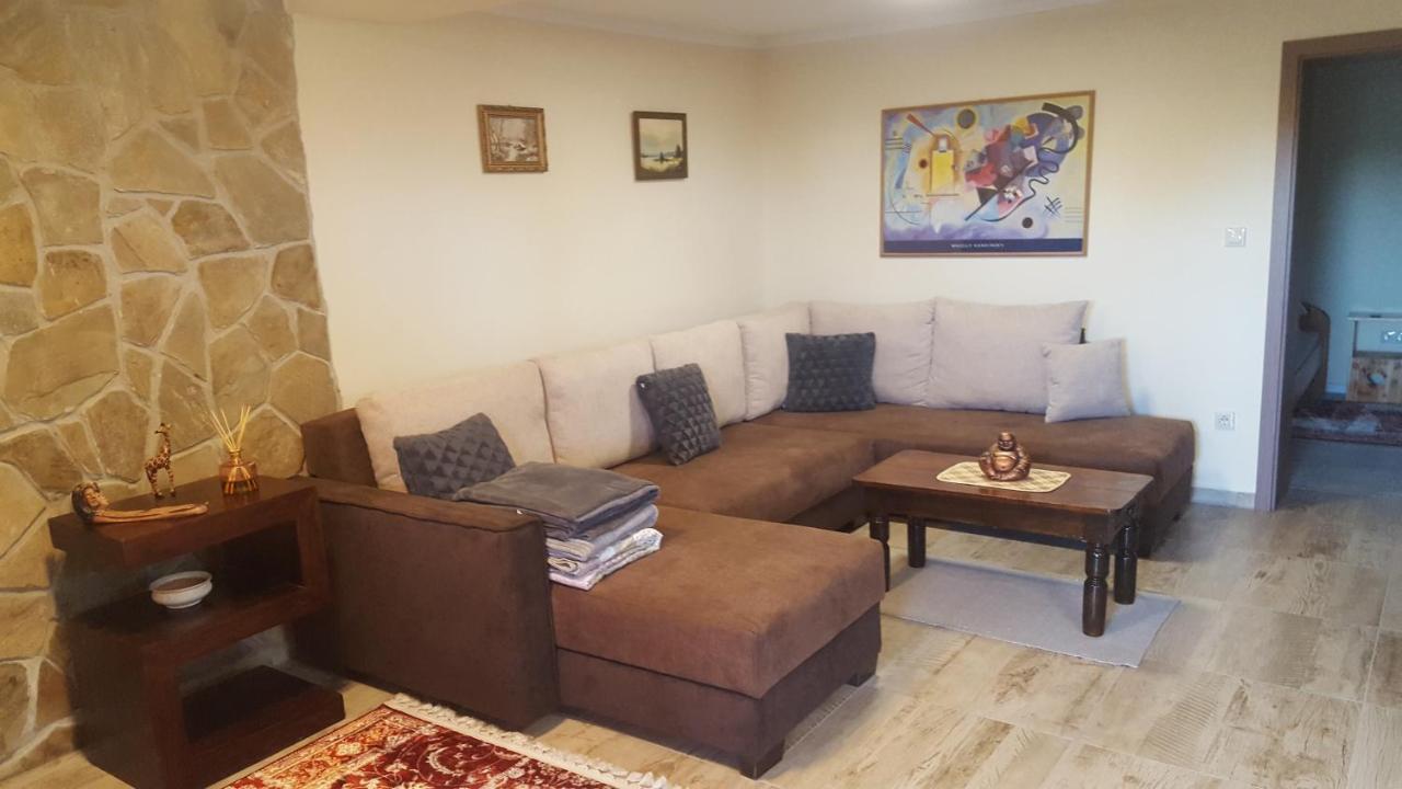 Gyöngyvirág Apartman Keszthely Esterno foto