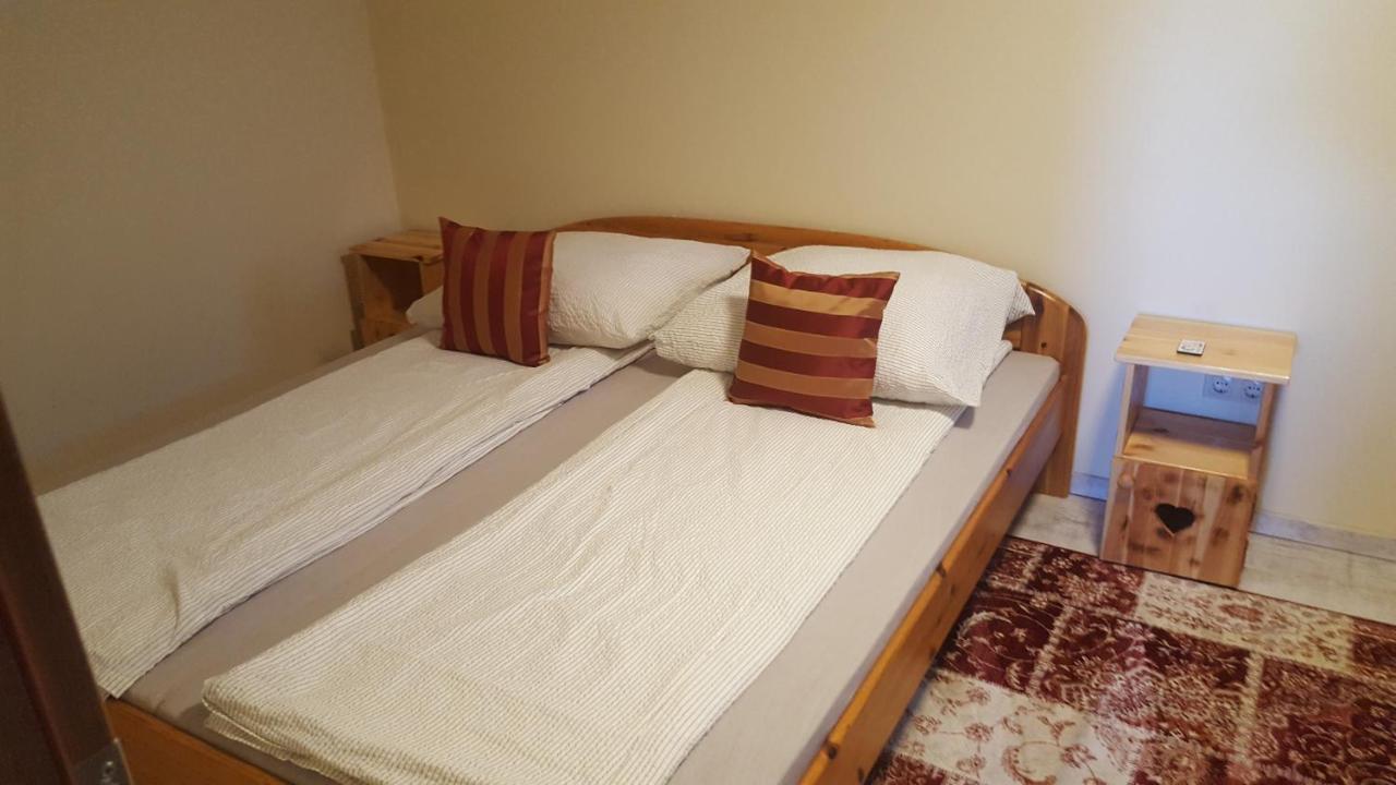 Gyöngyvirág Apartman Keszthely Esterno foto