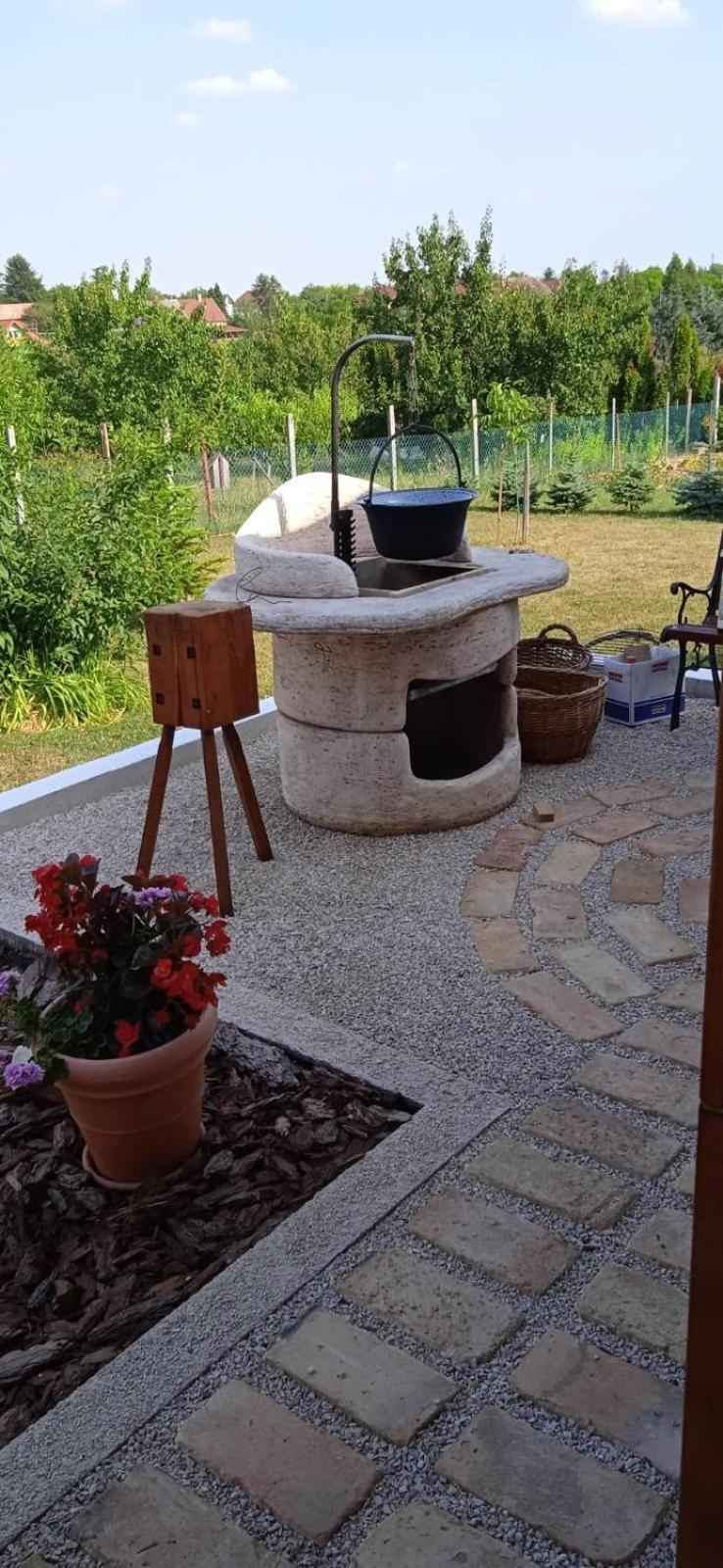 Gyöngyvirág Apartman Keszthely Esterno foto
